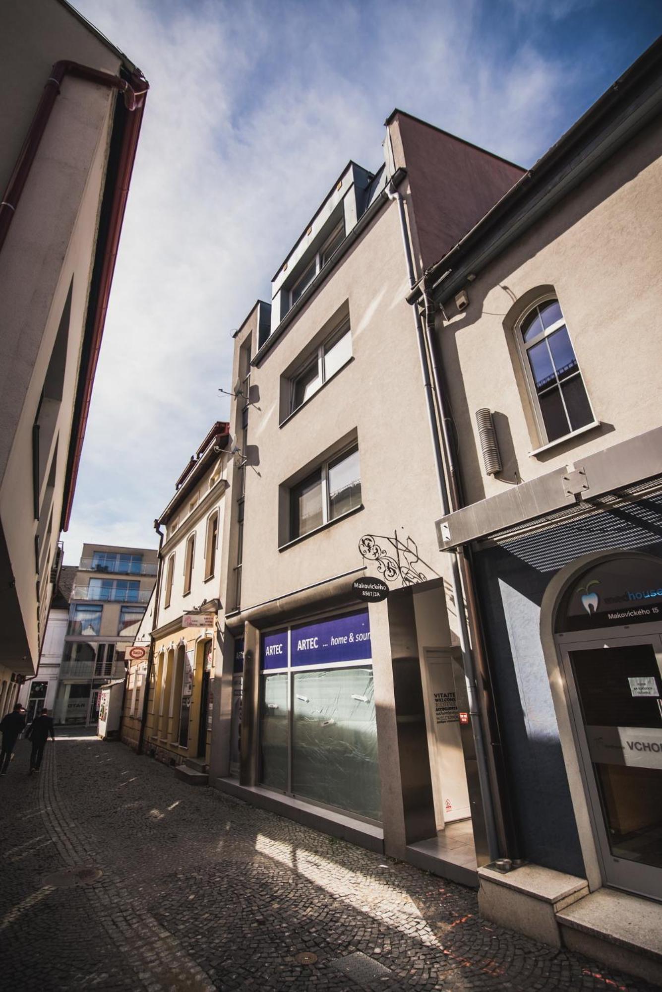 Zara Luxury Apartments The Absolute Center Of Žilina Exterior foto