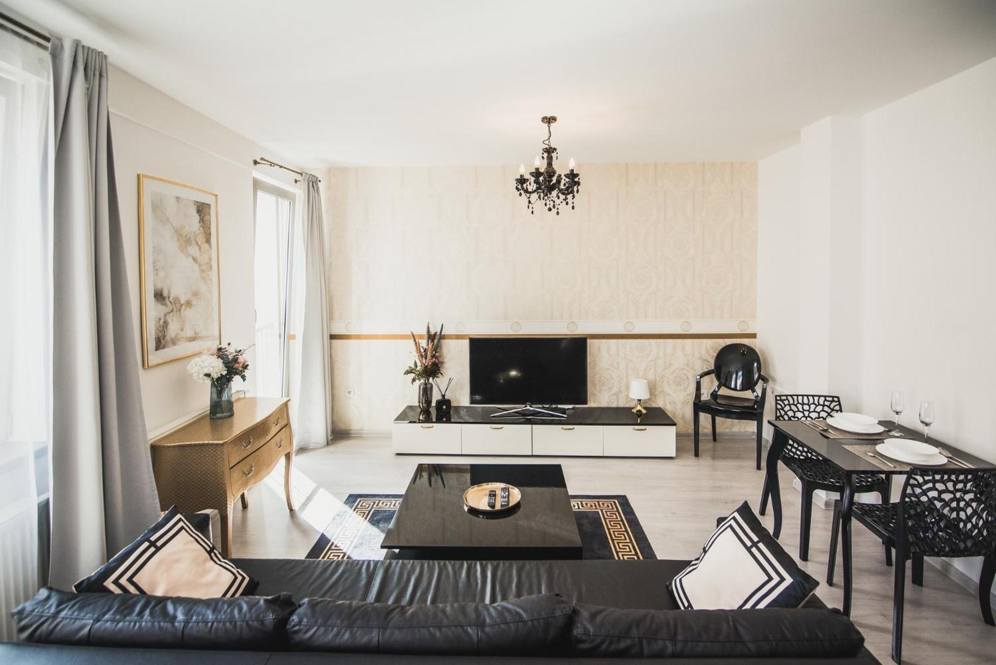 Zara Luxury Apartments The Absolute Center Of Žilina Exterior foto